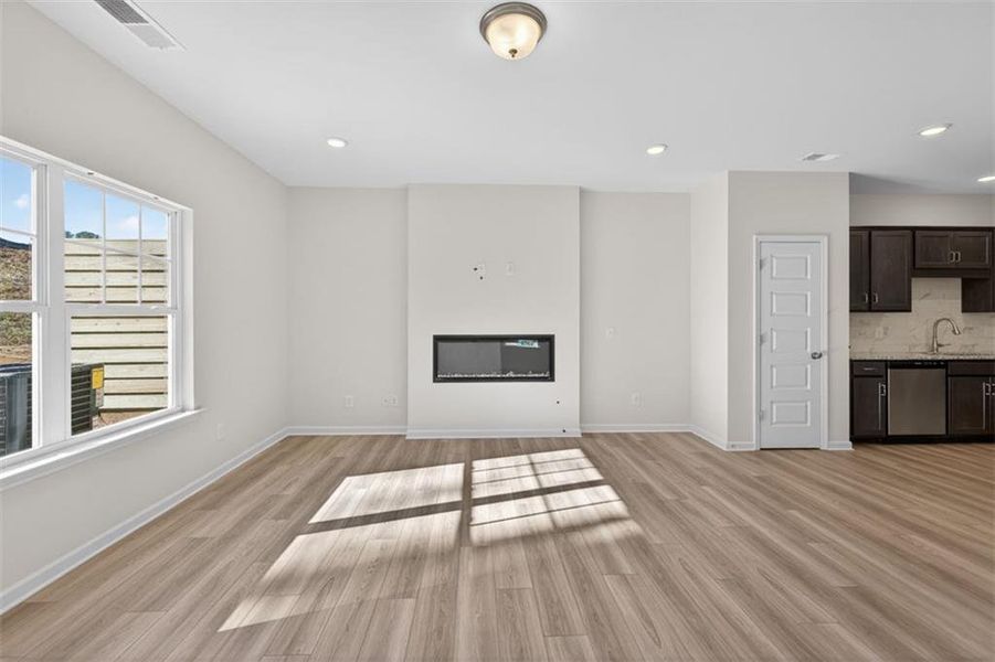 Spacious, unfurnished interior of a new home in Jameson Towns, Villa Rica (Image 19).