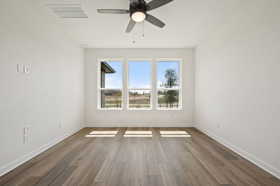 Spacious, unfurnished interior of a new home in Flora, Hutto (Image 34).