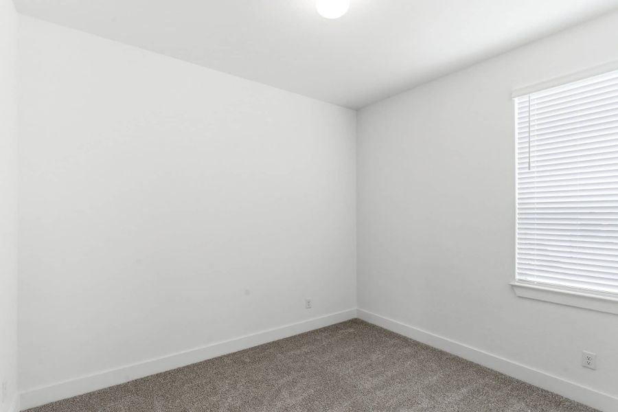 Spacious, unfurnished interior of a new home in Sienna Lakes, San Antonio (Image 26). Spacious, unfurnished interior of a new home in Sienna Lakes, San Antonio (Image 26).