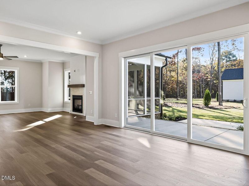 013-1280x960-dining-room