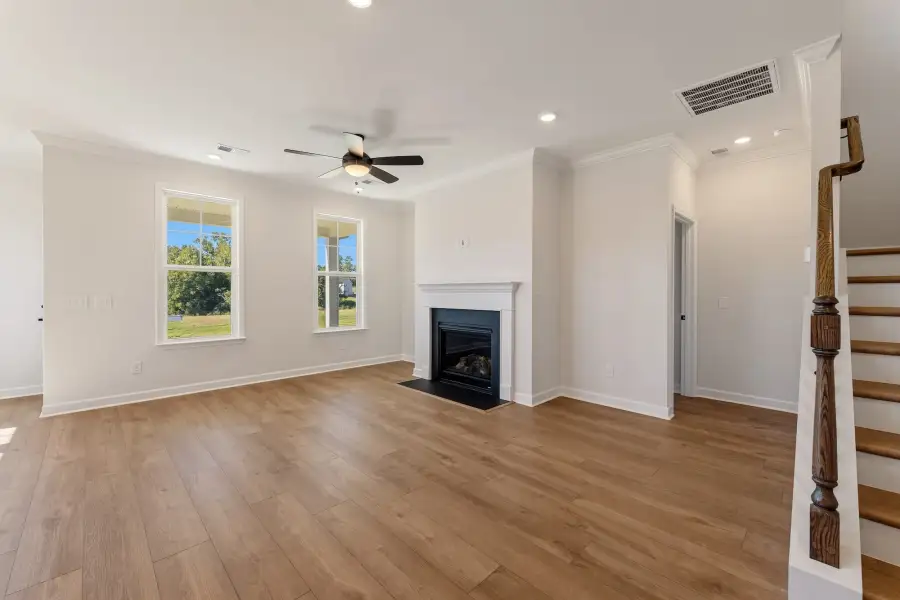 Spacious, unfurnished interior of a new home in Ridgecrest at Midway, Anderson (Image 17).