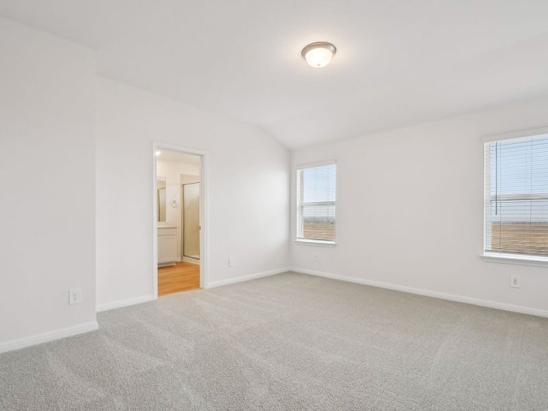 Spacious, unfurnished interior of a new home in Eastern Wells, Jarrell (Image 12).