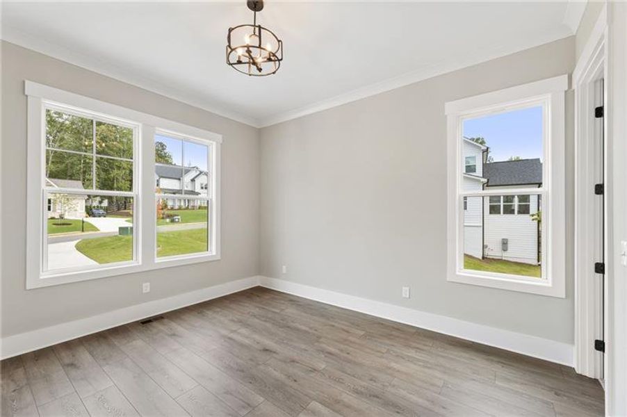 Spacious, unfurnished interior of a new home in Arden on Lanier, Cumming (Image 32).