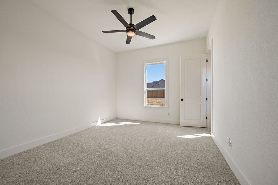 Spacious, unfurnished interior of a new home in NorthGlen, Haslet (Image 43).