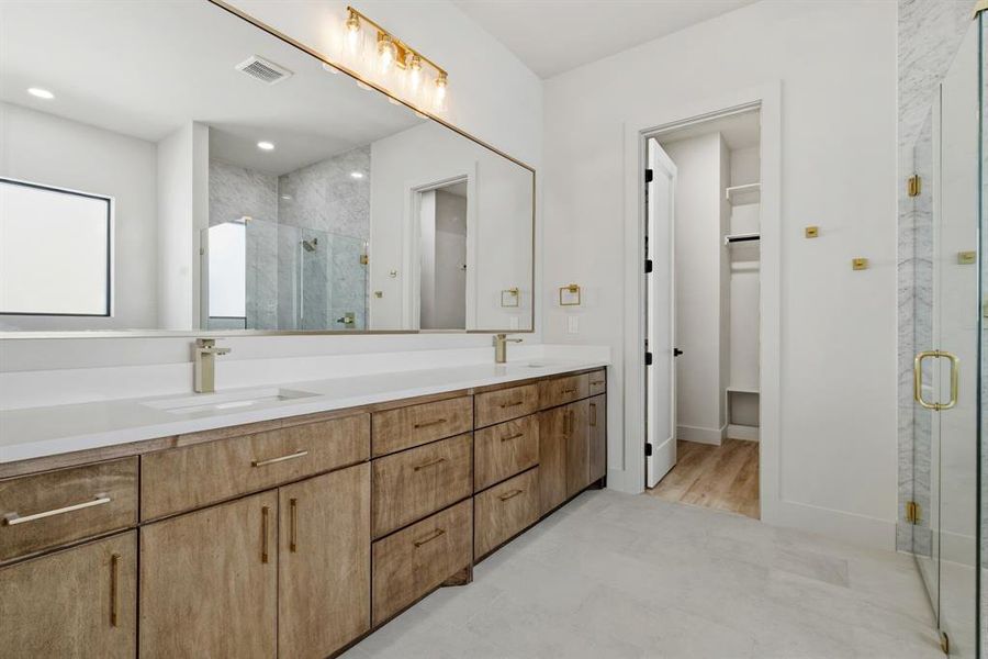 Furnished interior view inside a new home in , Dallas (Image 10). Furnished interior view inside a new home in , Dallas (Image 10).