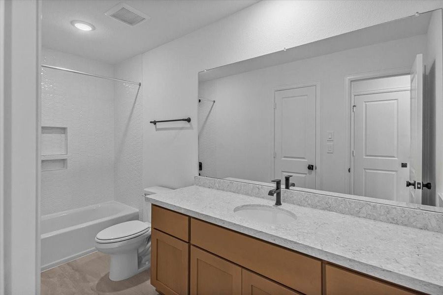 Furnished interior view inside a new home in , Missouri City (Image 10).