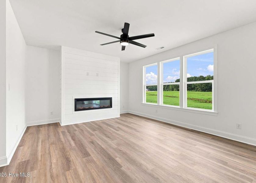 Spacious, unfurnished interior of a new home in Dixon Grove, Grimesland (Image 14).
