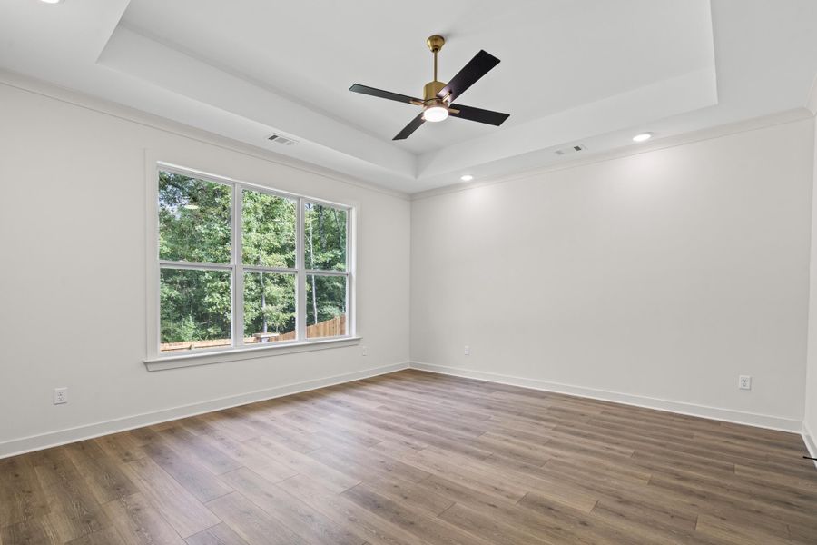 Spacious, unfurnished interior of a new home in Georgetown, Collierville (Image 15).