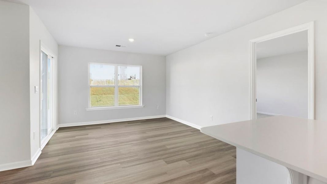 Spacious, unfurnished interior of a new home in Cascade Point, Seneca (Image 25).