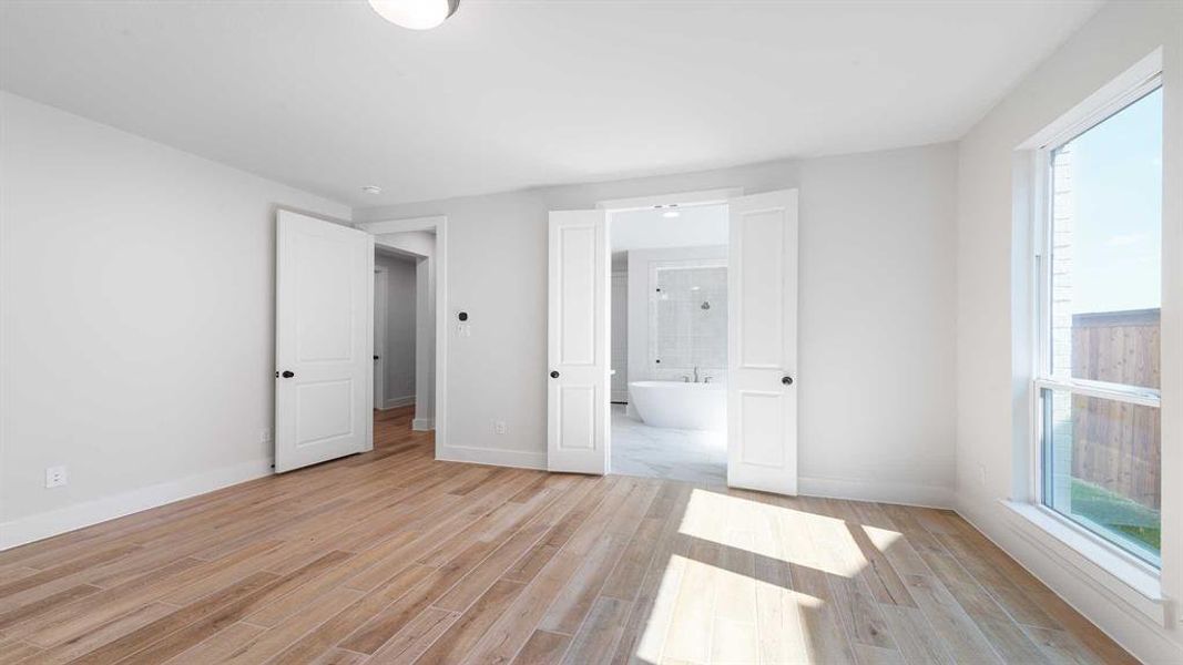 Spacious, unfurnished interior of a new home in The Parks At Wilson Creek 40', Celina (Image 16). Spacious, unfurnished interior of a new home in The Parks At Wilson Creek 40', Celina (Image 16).