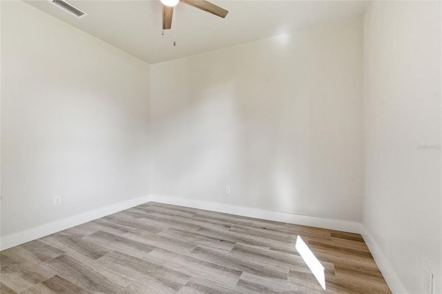 Spacious, unfurnished interior of a new home in , Punta Gorda (Image 35).