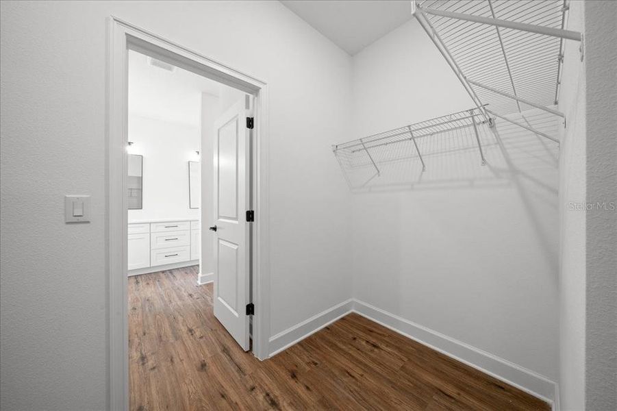 Spacious, unfurnished interior of a new home in , Weeki Wachee (Image 56).
