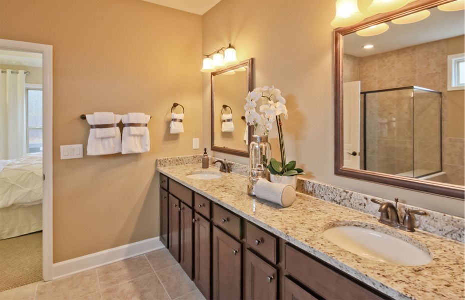 Moorpark Owner's Bathroom New Home Construction Mt. Juliet by Pulte Home Builders Nashville