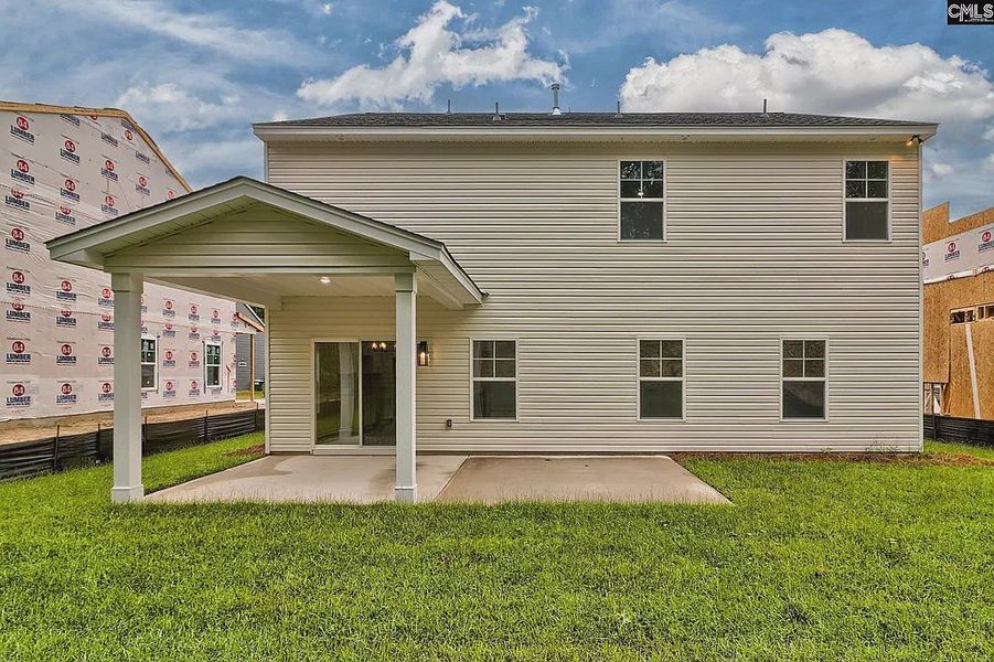 Exterior details and patio area of a home in Emanuel Creek, West Columbia (Image 21).