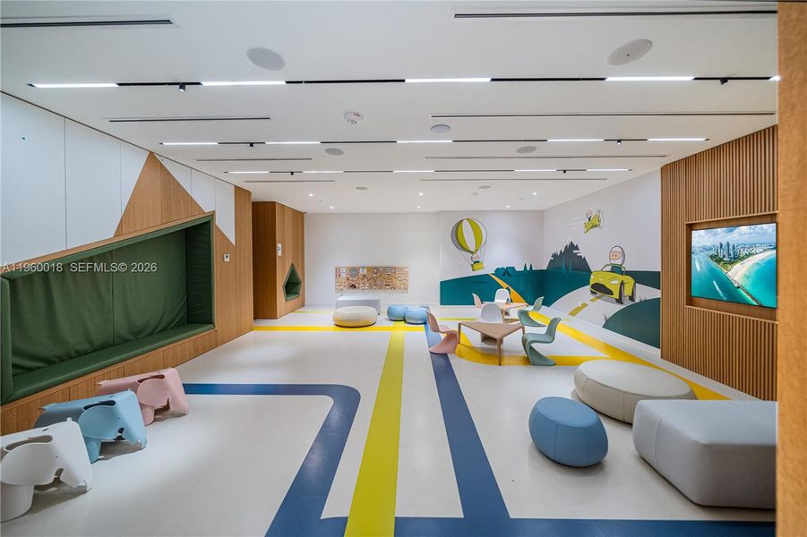 Community amenities in , Miami (Image 49).