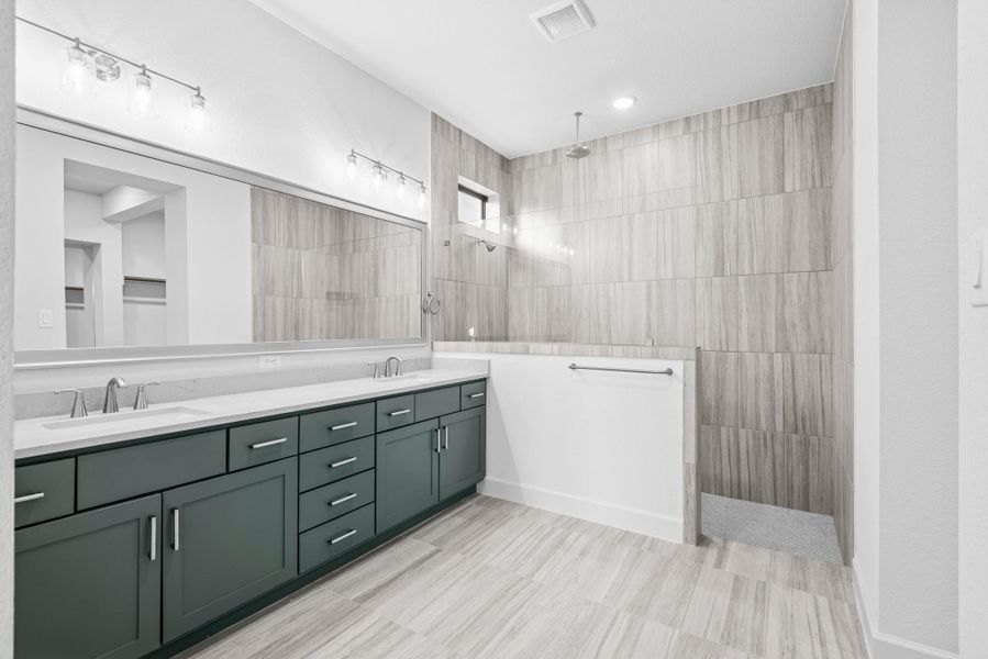 Furnished interior view inside a new home in ARTAVIA - Parkview Collection, Conroe (Image 8).