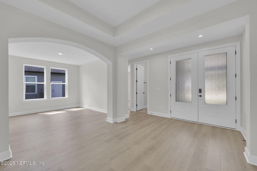 Spacious, unfurnished interior of a new home in Trailmark - Phase 6, St. Augustine (Image 46).