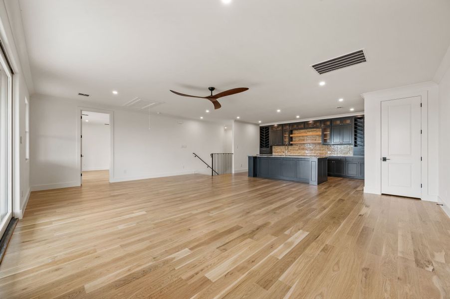 Spacious, unfurnished interior of a new home in The Resort on Eagle Mt. Lake, Fort Worth (Image 51). Spacious, unfurnished interior of a new home in The Resort on Eagle Mt. Lake, Fort Worth (Image 51).