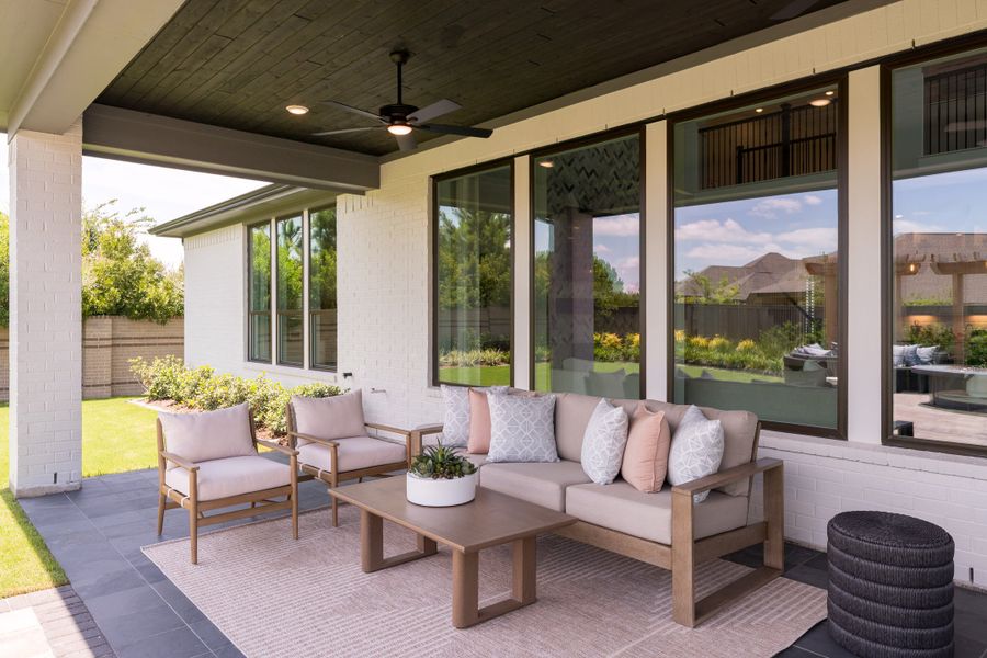 Representative exterior details of a home built from the Woodbridge by Tri Pointe Homes in Bridgeland, Cypress (Image 3).