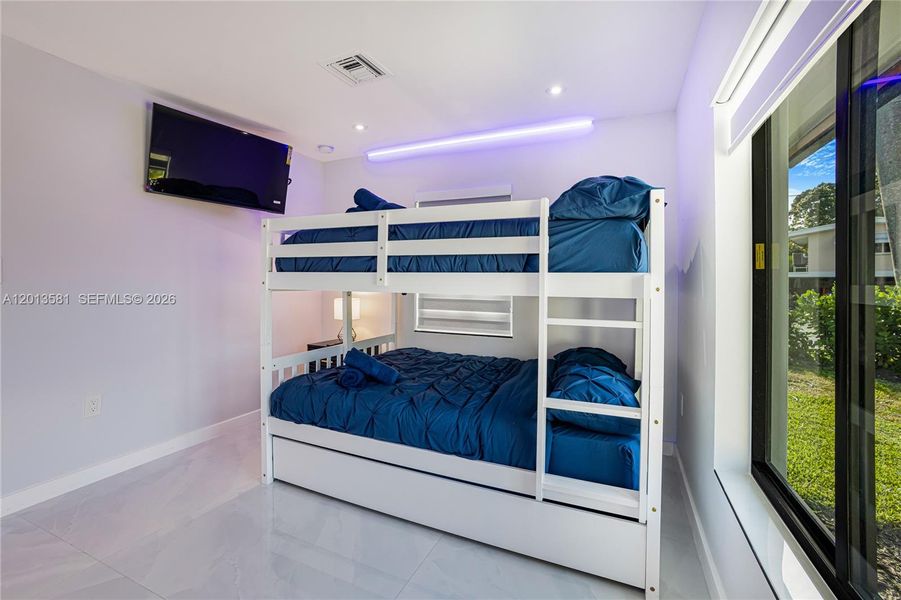 Furnished interior view inside a new home in , Fort Lauderdale (Image 34).