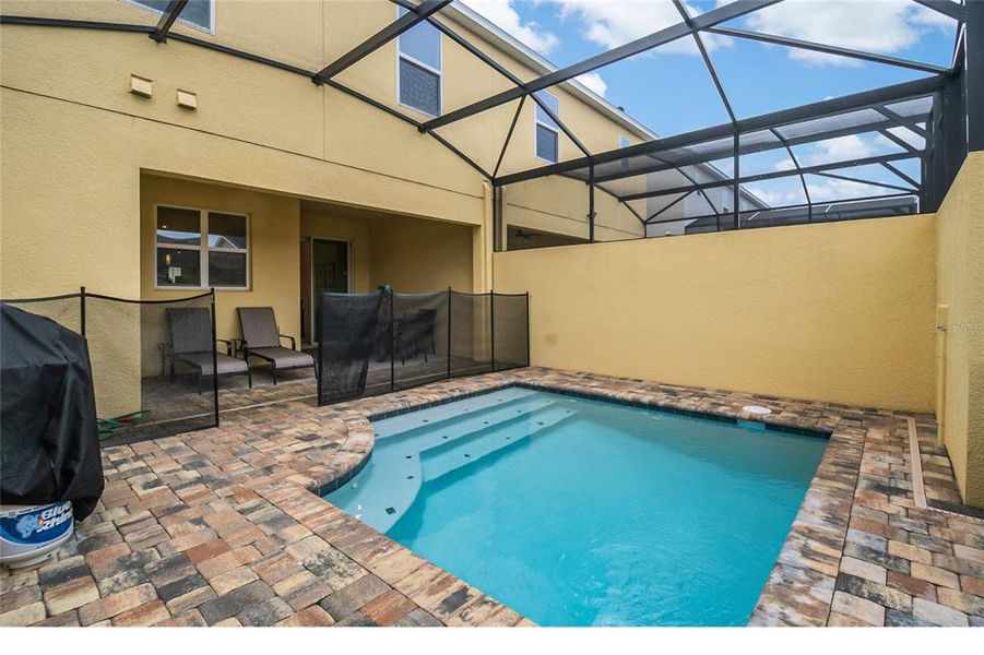 Exterior details and patio area of a home in , Kissimmee (Image 26).