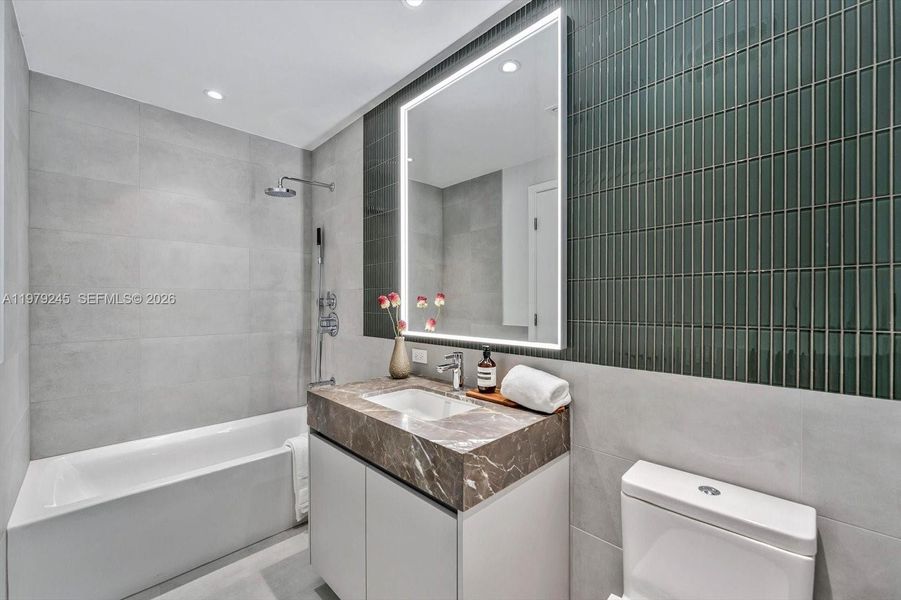 Furnished interior view inside a new home in Five Park, Miami Beach (Image 23).