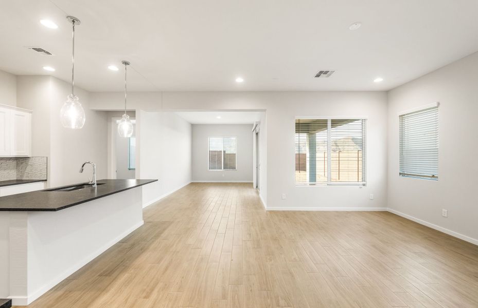 Spacious, unfurnished interior of a new home in Regent Hills - Meadow Series, Buckeye (Image 14). Spacious, unfurnished interior of a new home in Regent Hills - Meadow Series, Buckeye (Image 14).