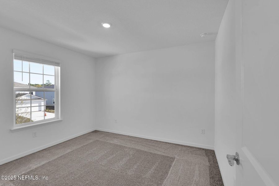 Spacious, unfurnished interior of a new home in Wells Landing, Jacksonville (Image 12).