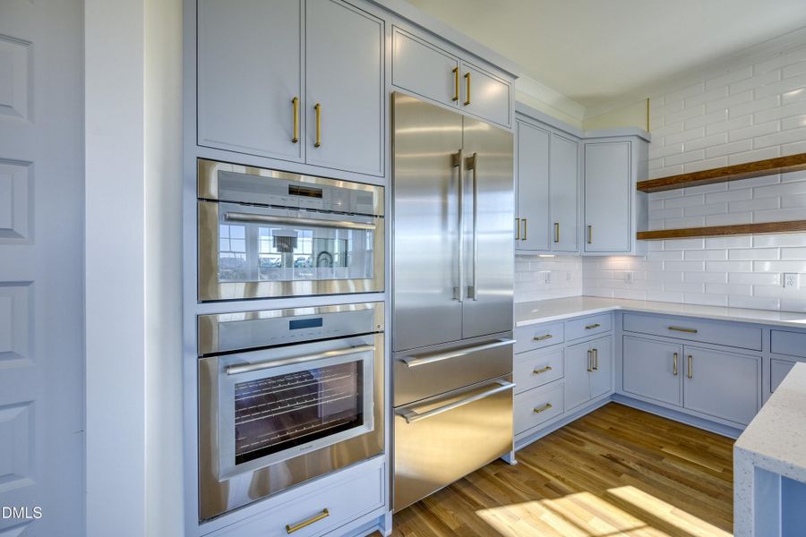 untitled-140 untitled-140