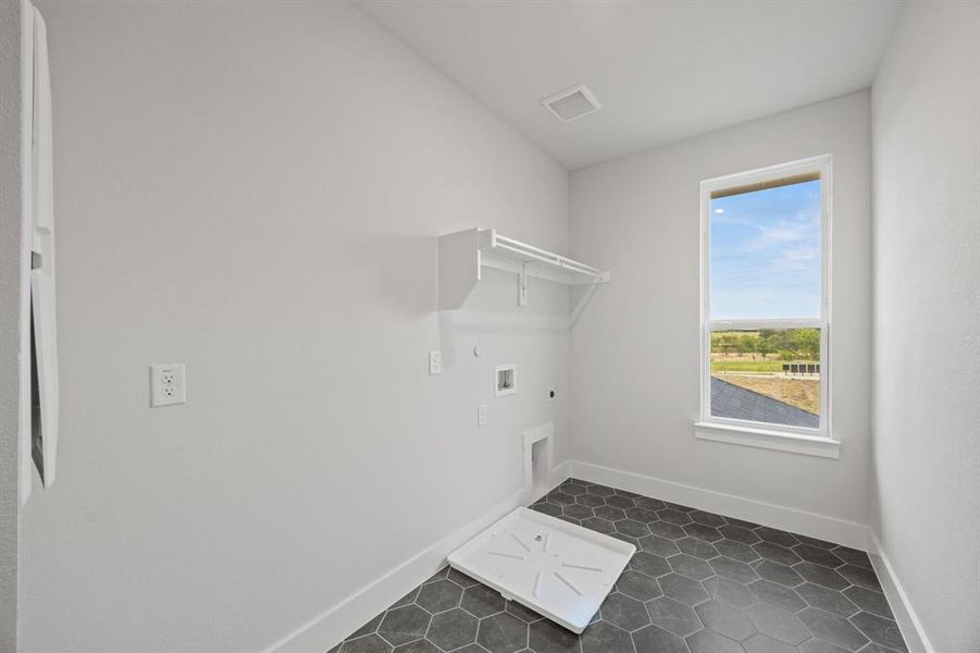 Spacious, unfurnished interior of a new home in The Heights at Uptown Celina, Celina (Image 21). Spacious, unfurnished interior of a new home in The Heights at Uptown Celina, Celina (Image 21).