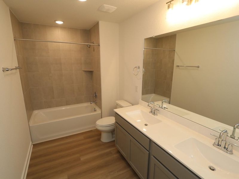 Furnished interior view inside a new home in Miller's Pond, Rosenberg (Image 13). Furnished interior view inside a new home in Miller's Pond, Rosenberg (Image 13).