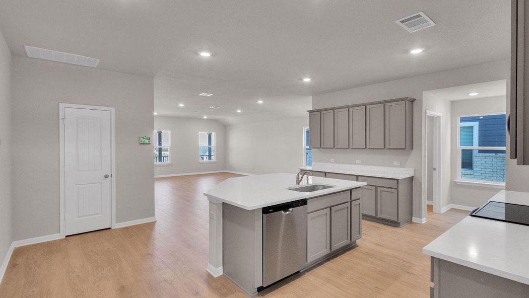 Image 22 of a home in Thunder Rock. Image 22 of a home in Thunder Rock.