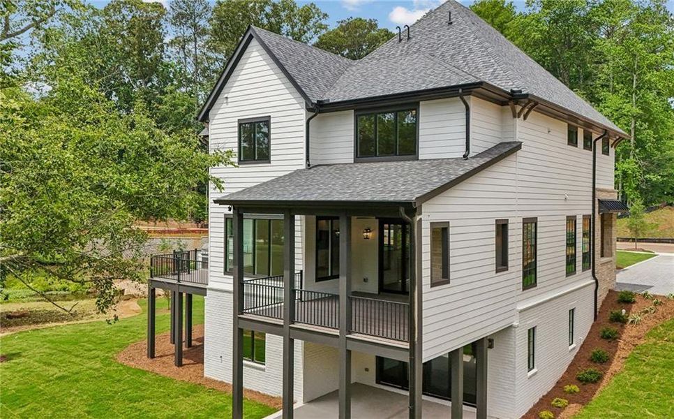Exterior details and patio area of a home in , Roswell (Image 4).