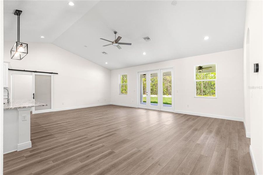 Spacious, unfurnished interior of a new home in , Dunnellon (Image 42).