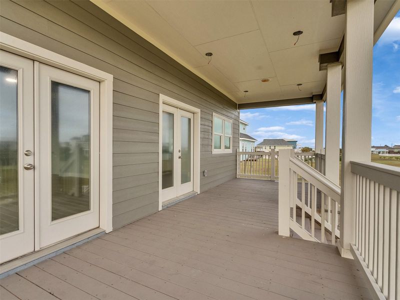 Exterior details and patio area of a home in , Galveston (Image 26).