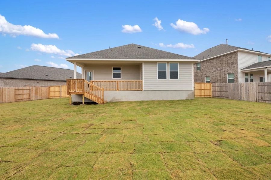 Exterior details and patio area of a home in Berry Creek Highlands, Georgetown (Image 27).