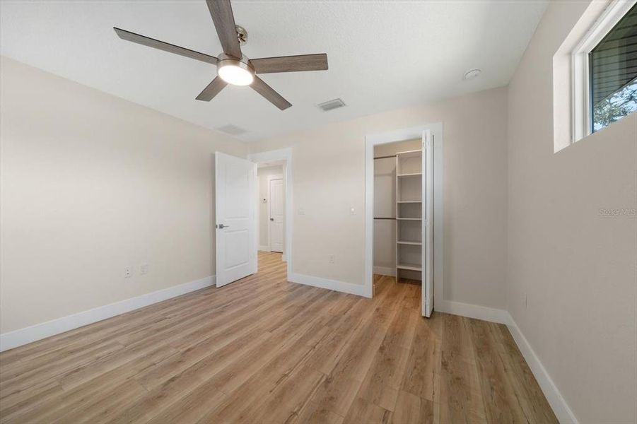 Spacious, unfurnished interior of a new home in , Largo (Image 57).