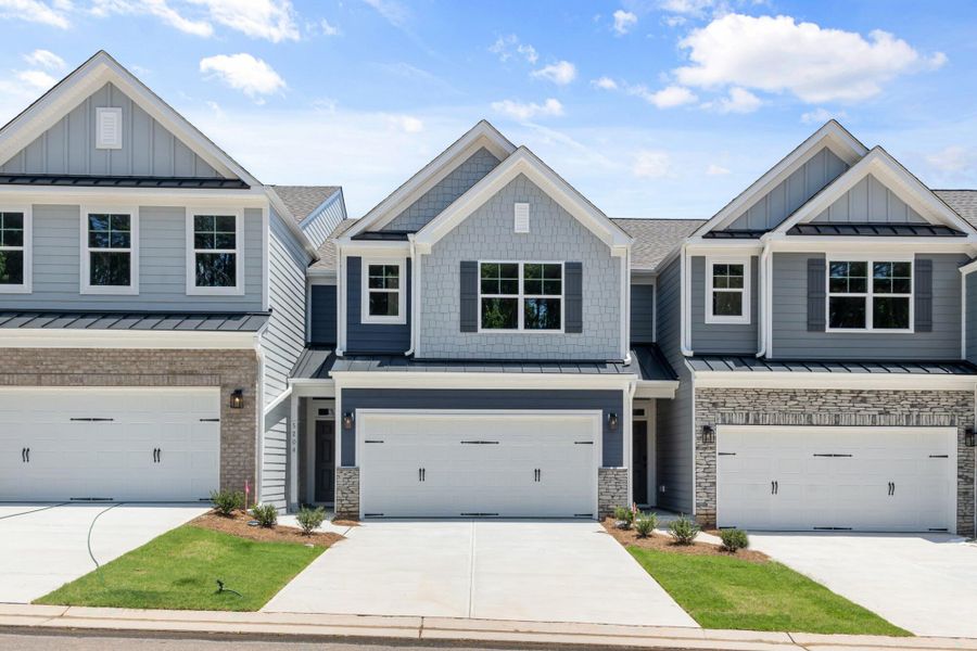 Image 29 of a home in Harbor Crossing.