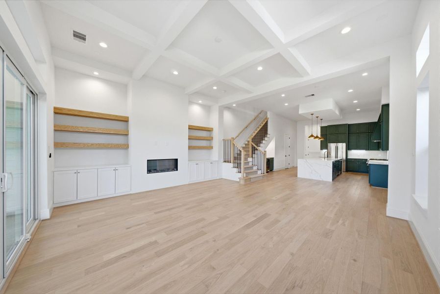 Spacious, unfurnished interior of a new home in , Houston (Image 24).