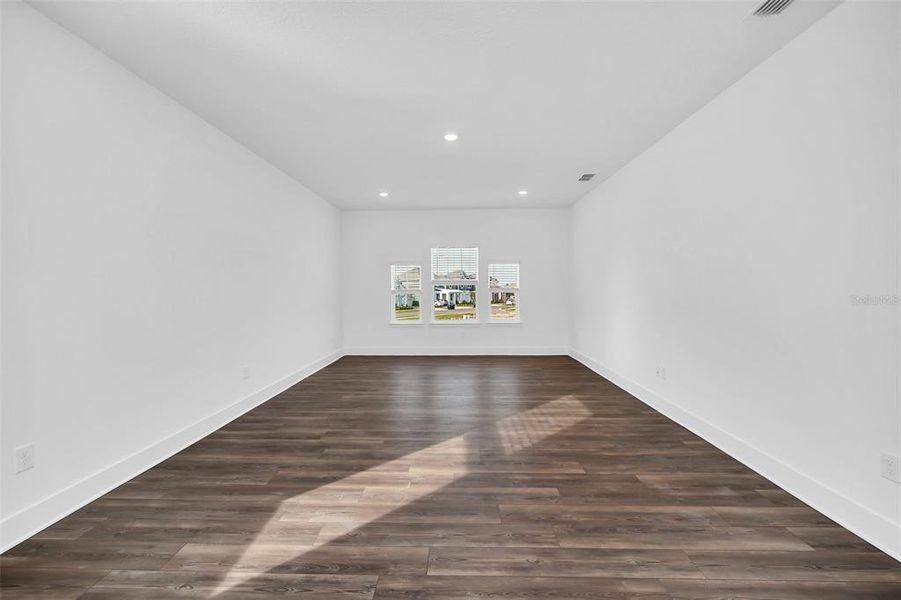 Spacious, unfurnished interior of a new home in Northlake At Ovation, Winter Garden (Image 22).