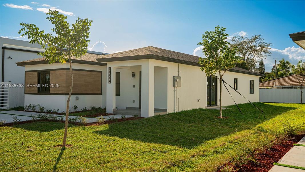 Exterior details and patio area of a home in , Miami (Image 4).