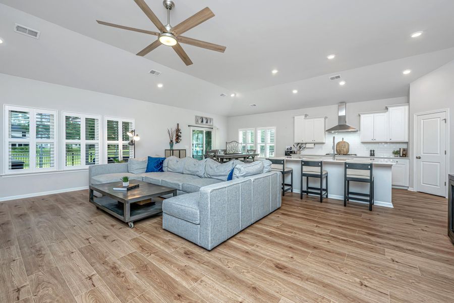Furnished interior view inside a new home in Saint John's Lake: Coastal Collection, Johns Island (Image 27).