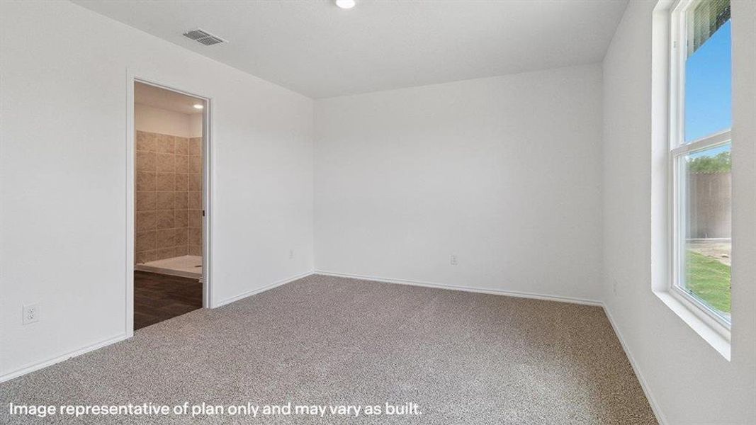 Spacious, unfurnished interior of a new home in Asher Oaks, Bonham (Image 24).