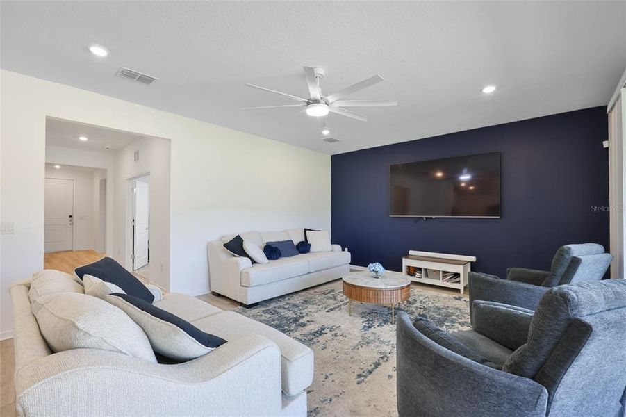 Furnished interior view inside a new home in , Valrico (Image 31).
