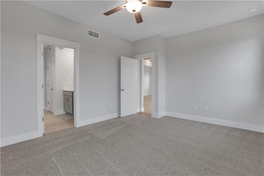 Spacious, unfurnished interior of a new home in Cambridge at Steels Bridge, Canton (Image 38).