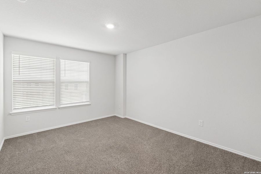 Spacious, unfurnished interior of a new home in Copper Canyon, Bulverde (Image 19).