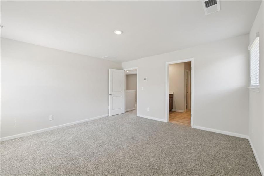 Spacious, unfurnished interior of a new home in Avalon - Reserve Series, Conyers (Image 32).