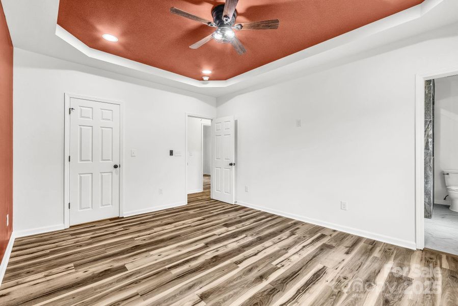 Spacious, unfurnished interior of a new home in , Shelby (Image 25).