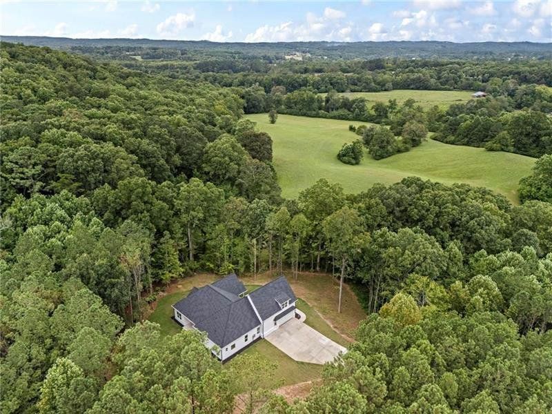 Image 39 of a home in . Image 39 of a home in .