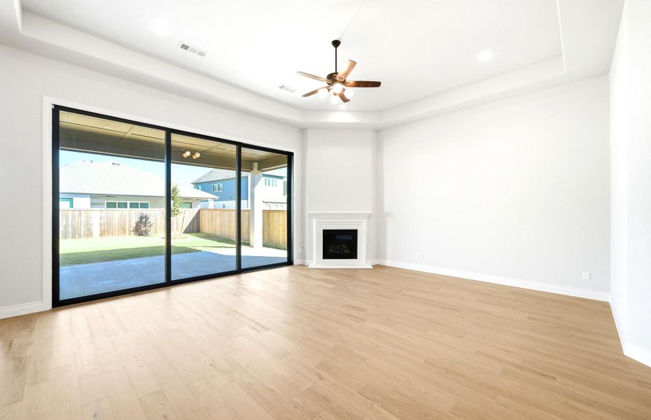 Spacious, unfurnished interior of a new home in Bridgeland 60′, Cypress (Image 27).
